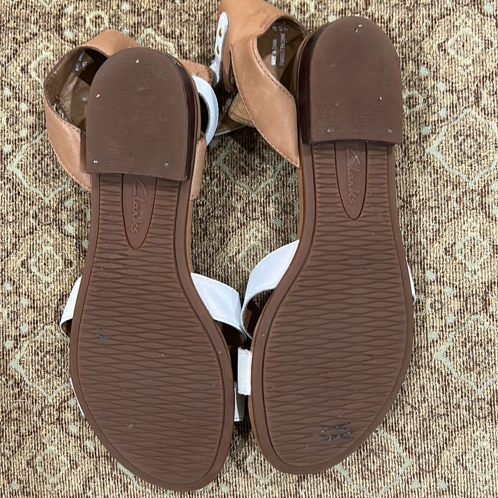 Clarks Sandals - Picture 5 of 10